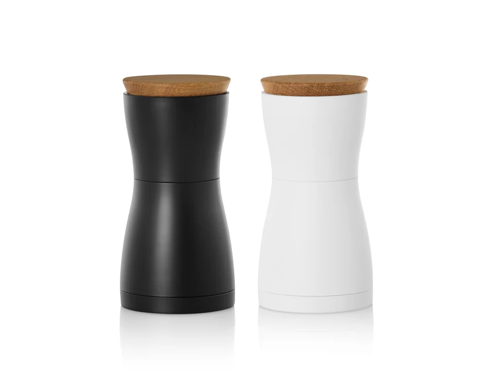 Sada mlýnků na pepř a sůl Ad Hoc TWIN černá/bílá/dub/plast 13,3 cm - AdHoc